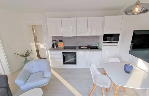 Gross Zicker Appartement | Modern vacation apartment with private terrace - Haus Inselwind FeWo MEERhafen