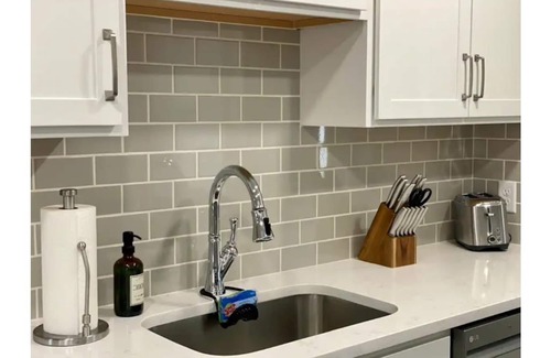 Grandview Heights Appartement | Modern Deco Flat - Mins to Everything❕