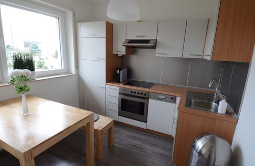 Kranichstein Appartement | Studio design moderne avec une vue magnifique et d'excellentes liaisons de transport