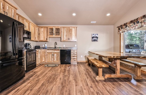 Conover Maison | Modern dog-friendly cabins with hot tub, fireplace, patio, grill, central AC, & W/D