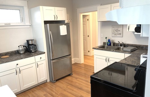 Downtown Appartement | Modern downtown apartment near restaurants/bars
