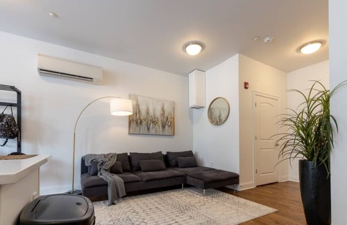 Downtown Newark Copropriété | Modern Downtown Loft Newark/EWR/PennStation/PrudentialCenter/NJPAC