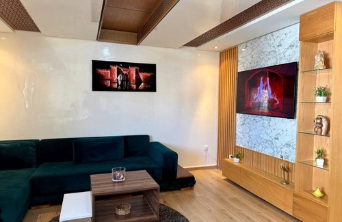 Quartier Maamora Appartement | Modern Duplex Downtown With Netflix & IPTV