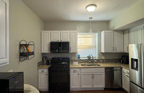 Woodlawn Copropriété | Modern Duplex-Obama & University Chicago Area 3BR, 2.5Bath. Enjoy entire unit.