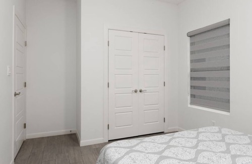Pharr Maison | Modern Duplex with Fully Upgraded Amenities