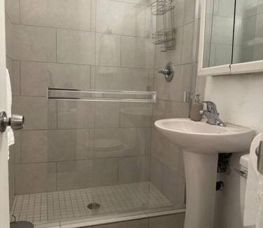 Grant Hill Maison | Modern Eclectic 1BR by Downtown, Airport & More