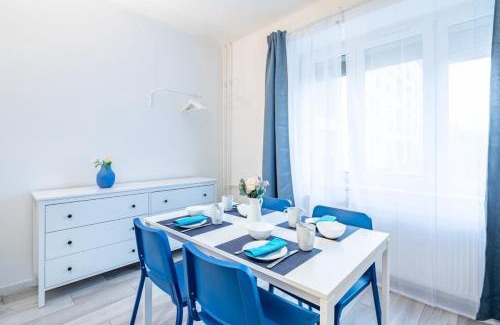 Lagymanyos Appartement | Modern Elegance Spacious and Cozy