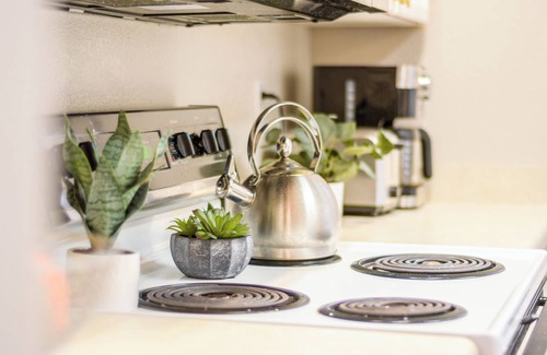 Meadow Hills Maison | Modern entire Spacious Townhome close to Cherry Creek Reservoir
