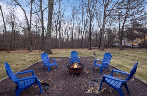Montebello Maison | Modern Estate: Theater, Fire Pit & Vibes!