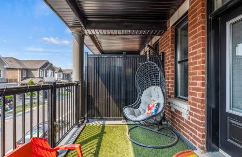 Halton Regional Municipality Maison | Modern Family Friendly 4BR Home Away From Home