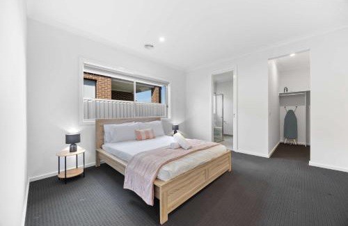 Lucas Maison | Modern Family Home in Lucas with Free WiFi