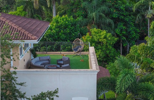 East Fort Lauderdale Maison | Modern Family Home with Private Pool in Fort Lauderdale - Rooftop