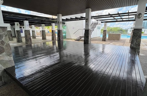 Central District Appartement | Modern Family Homestay Johor Bahru. FREE WIFI, Netflix, Disney hotstar & Parking