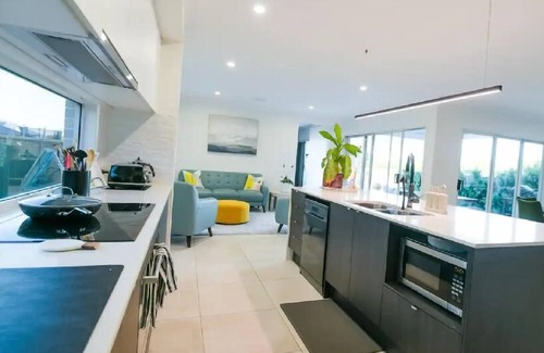 Hemmant Maison | Modern family house close to the Airport & City Entire home in Hemmant Australia