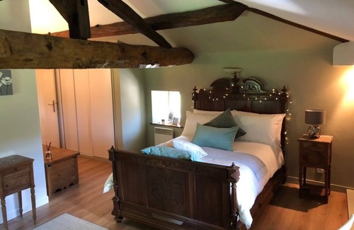 Bussiere-Poitevine Autre | Le noyer, ferme classique, style traditionnel, emplacement du hameau