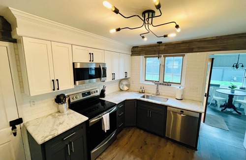 Bethlehem Maison | Modern farmhouse charm in the heart of Bethlehem