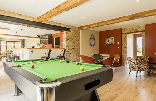 Loireauxence Cottage | Longère moderne avec spa, billard, babyfoot, salle de sport, hammam, et Wi-Fi