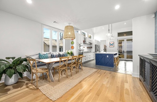 Clarksville Maison | Modern Farmhouse within Walking distance to ACL and Best Restaurants & Bars