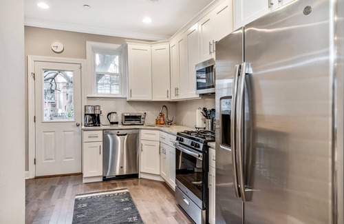 Fishtown Maison | Modern Fishtown 4Bed/3Bath w/ Roof-deck + Patio!