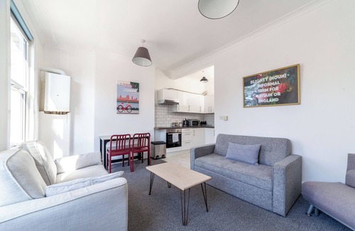 Highbury West Appartement | Modern flat - 5 mins from the Arsenal/Finsbury Park. Sleeps 4/5