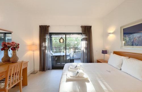 Telheiro Appartement | Modern flat in gated complex with pool #1927