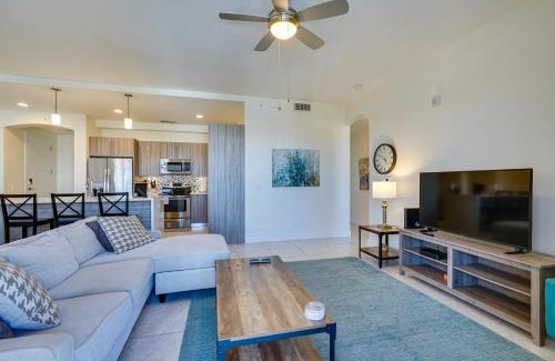 Majestic Palms Appartement | Modern Fort Myers Condo Rental about 5 Mi to Beach!