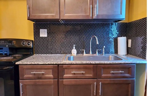 Niagara Falls Appartement | Modern Getaway, Single Bedroom Full Apartment