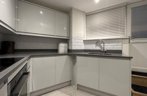 Midsomer Norton Appartement | Modern Ground Floor Apartment