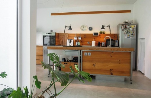 Feijo Appartement | Modern Grove Villa | 3 Bedroom | BBQ | Aircon