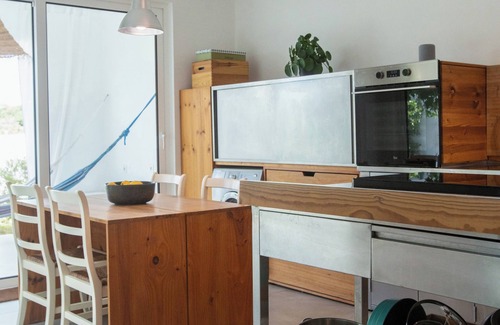 Feijo Appartement | Modern Grove Villa | 3 Bedroom | BBQ | Aircon