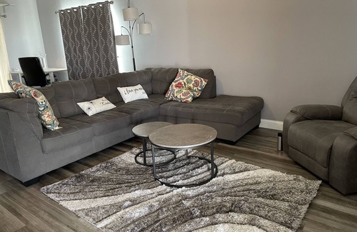 North Platte Maison | Modern Hideaway