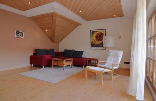 Prunn Maison | Modern Holiday Home in Prunn near Lake