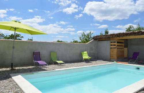 Pradons Maison | Maison de vacances moderne avec piscine chauffée