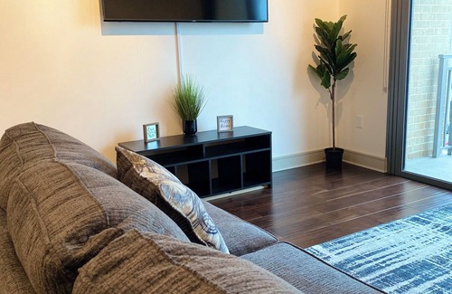 Glendale Appartement | Modern Hollywood Hideaway - Steps from Walk of Fame!