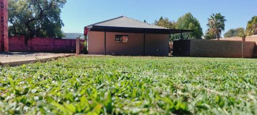 Zeerust Appartement | Modern Home Accommodation
