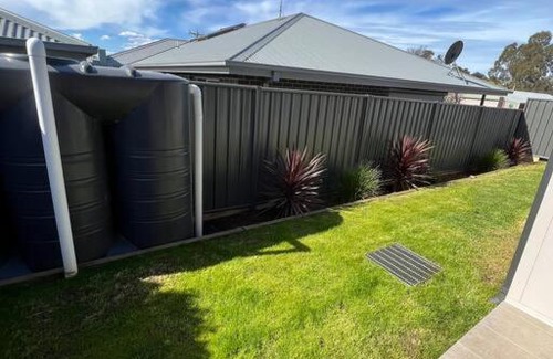Mansfield Maison | Modern home away from home