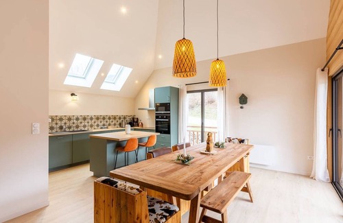 Peyragudes Maison | Maison d’exception 8 pers avec WiFi, garage sécurisé et linge inclus près de Loudenvielle