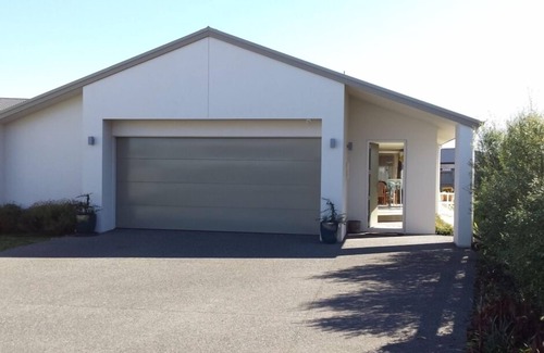 Tauranga Maison | Maison moderne près du café, passerelle / piste cyclable des zones humides