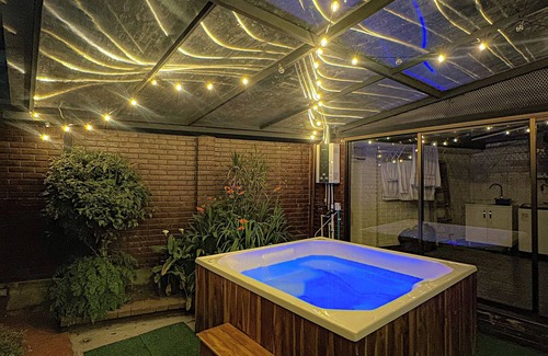 Bogota Maison | Modern home with private jacuzzi