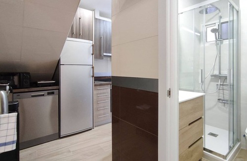 El Molinillo Appartement | Modern home with yard Malaga center by SharingCo