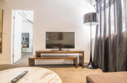 Chatswood CBD Appartement | Modern Hotel Apartment Perfect location 1bed 1 bath apartment at Chatswood