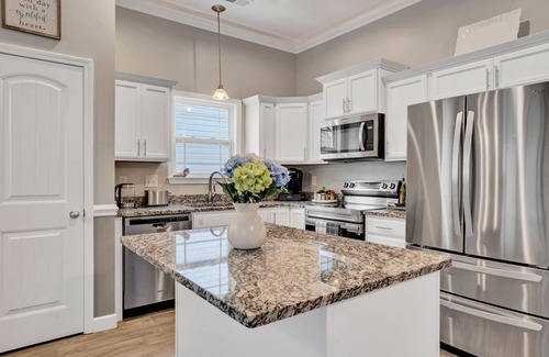 Boiling Springs Maison | Modern house in brand new neighborhood.