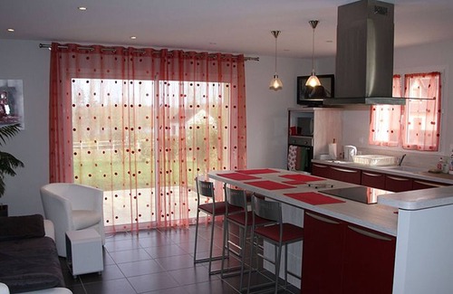 Mignieres Cottage | Maison moderne proche de Chartres avec parking privé