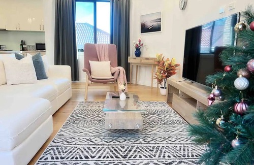 Burwood Maison | Modern House With Arcade Games in a Good Location