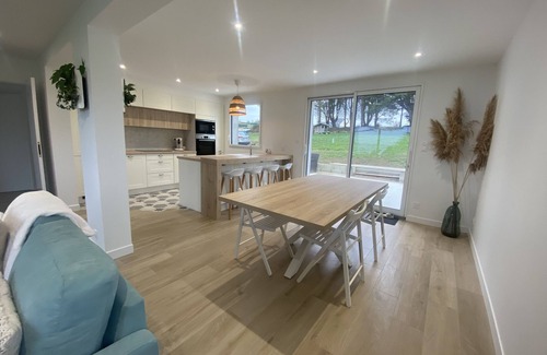Kerlouet Maison | Maison moderne avec jardin, Vue mer, SPA, Accès direct GR34, Plage à 100 m