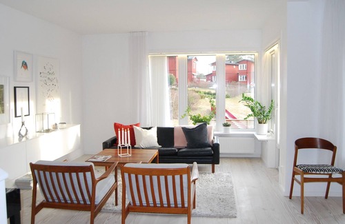 Varmdo Maison | Maison moderne avec vue magnifique sur la mer et quai de bateau
