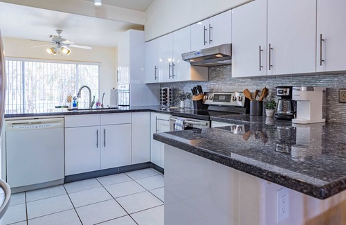Chandler Maison | Modern House with Office, Cornhole, Near Freeways