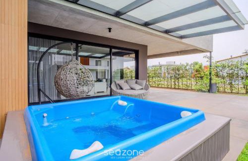 Praia do Rosa Maison | Casa moderna c/piscina ao lado do Surfland ROI009