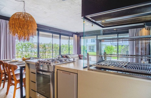 Praia do Rosa Appartement | Modern House With Pool Next to Surfland Roi00