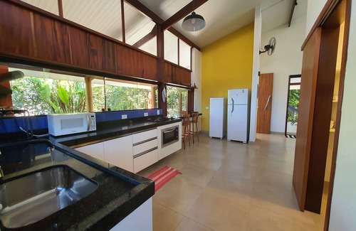Itamambuca Maison | Modern house with pool for vacation on Itamambuca Beach